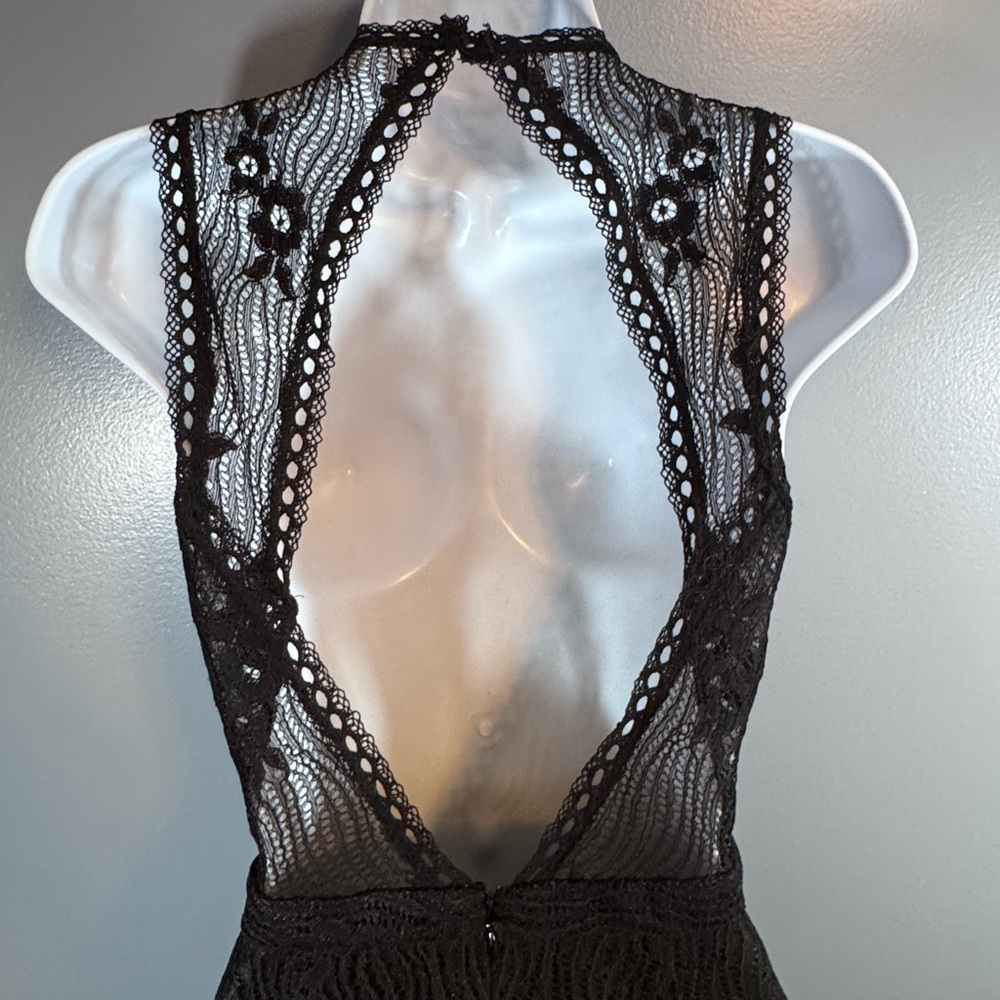 Alexia Black Lace Open Back Midi Dress – Size M - Picture 6 of 15